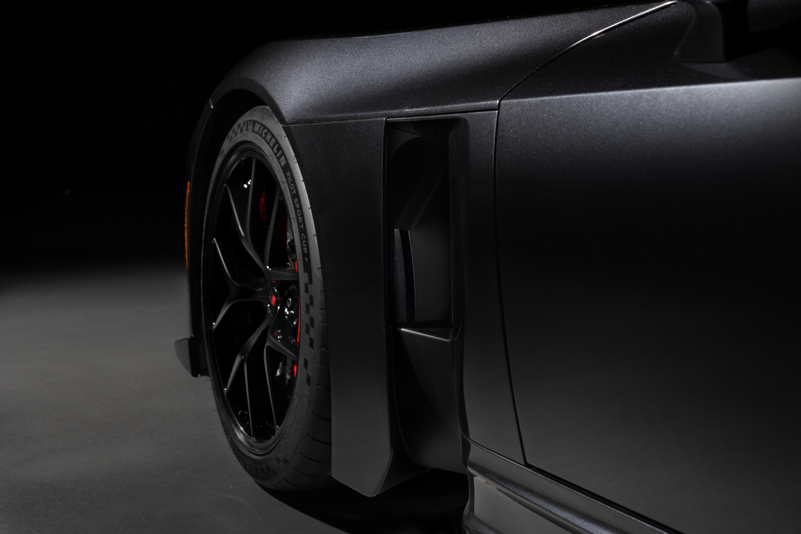 SMALL_20251205_02_26